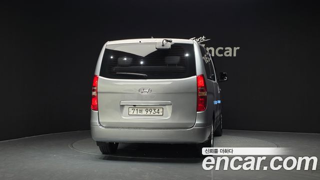 Hyundai Starex Wagon 12-Seater Smart — пробег 160 297 км — фото 4 из 5