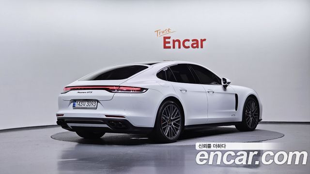 Porsche Panamera 4.0 GTS — пробег 3 016 км — фото 2 из 5
