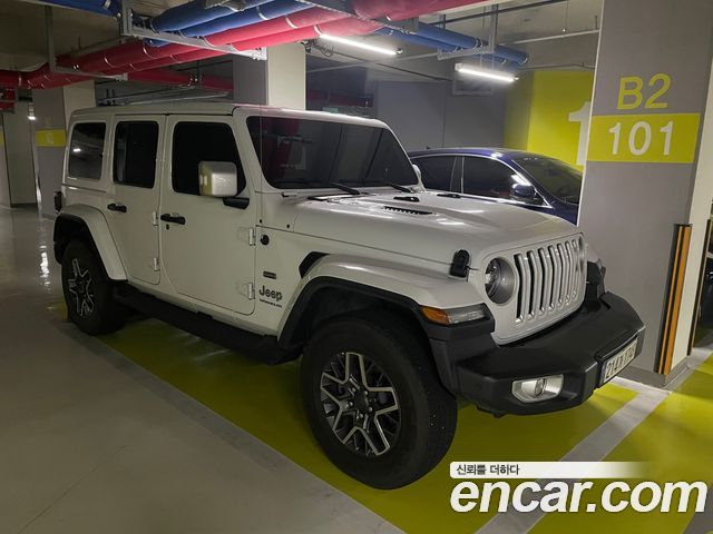Jeep Wrangler 2.0 Overland 4Door 4xe — пробег 20 300 км — фото 3 из 5