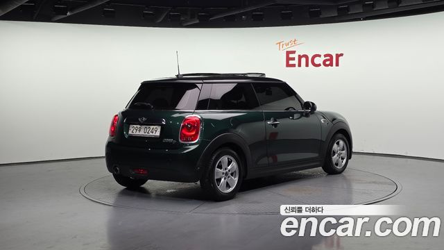 Mini Cooper Mid 3rd — пробег 95 944 км — фото 2 из 5