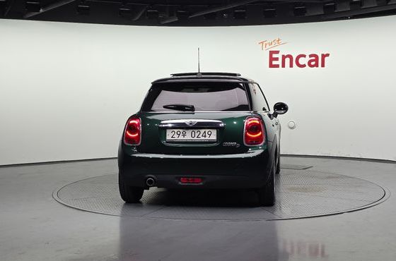 Mini Cooper Mid 3rd — пробег 95 944 км — фото 4 из 5