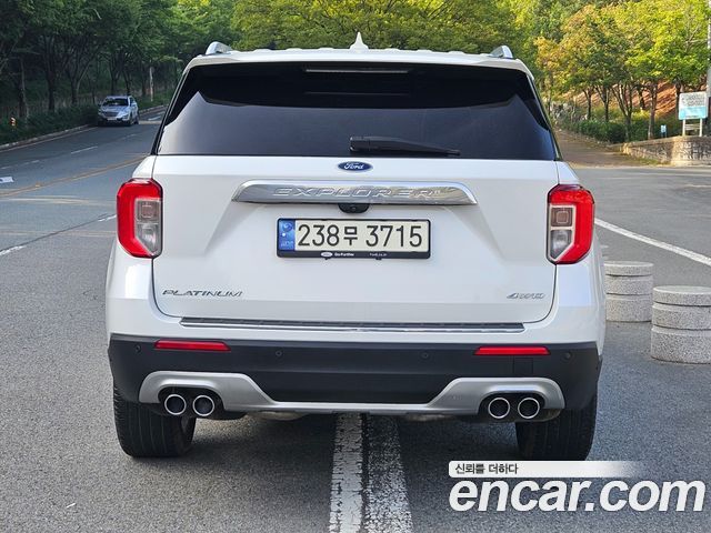 Ford Explorer 3.0 Platinum 4WD — пробег 35 060 км — фото 4 из 5