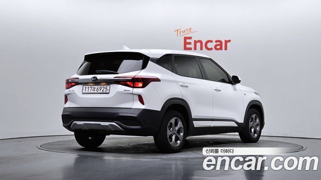 Kia Seltos из Кореи Encar