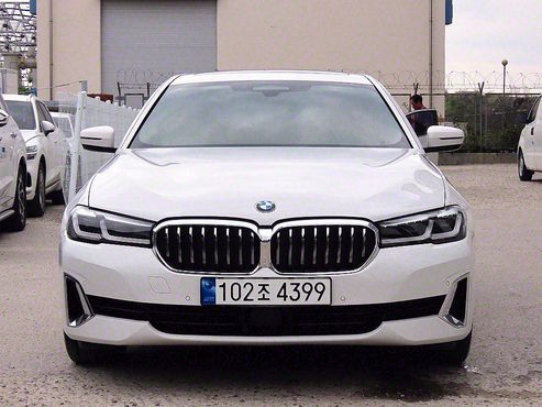 BMW 5-Series 530i xDrive Luxury — пробег 69 107 км — фото 3 из 5