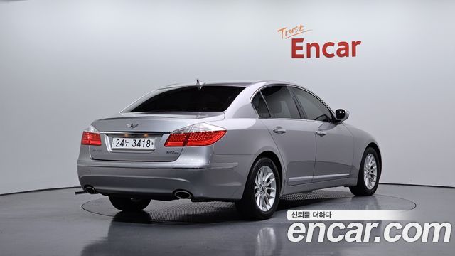 Hyundai Genesis из Кореи Encar