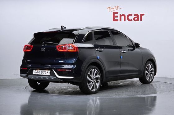 Kia Niro Noblesse — пробег 125 473 км — фото 2 из 5