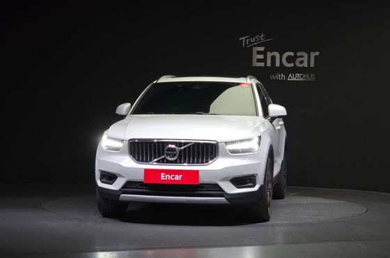 Volvo XC40 B4 Inscription — пробег 29 419 км — фото 3 из 5