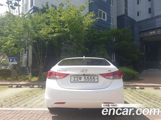 Hyundai AVANTE M16 GDI Deluxe — пробег 125 000 км — фото 4 из 5