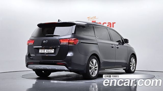 Kia Carnival из Кореи Encar