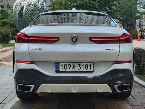 BMW X6 xDrive40i M Sport — пробег 1 080 км — фото 2 из 5