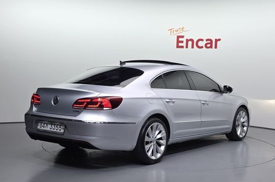 Volkswagen CC 2.0 TDI BlueMotion — пробег 143 890 км — фото 2 из 5