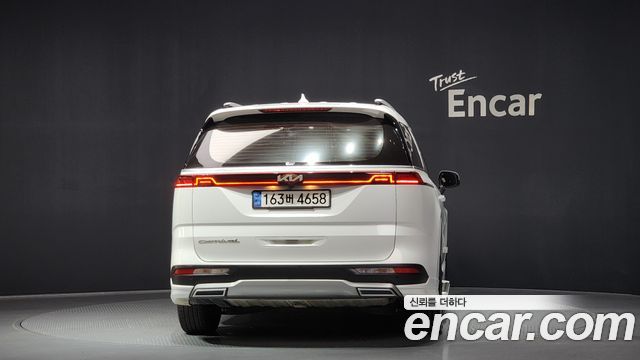 Kia Carnival 9-Seater Prestige — пробег 92 745 км — фото 4 из 5