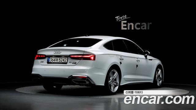 Audi A5 40 TFSI Quattro Premium Sportback — пробег 30 017 км — фото 2 из 5