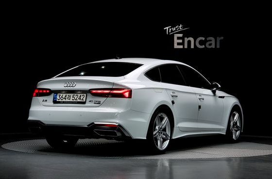 Audi A5 40 TFSI Quattro Premium Sportback — пробег 30 017 км — фото 2 из 5