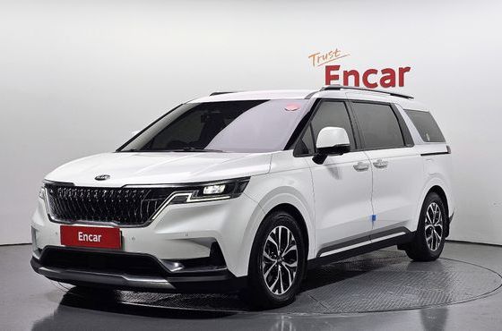 Kia Carnival 11-Seater Signature — пробег 82 876 км — фото 1 из 5