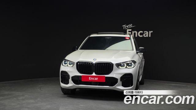 BMW X5 xDrive 40i M Sport — пробег 15 301 км — фото 3 из 5