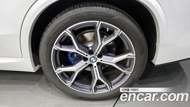 BMW X5 xDrive 40i M Sport — пробег 15 301 км — фото 5 из 5