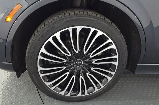 Lincoln Aviator 3.0 Black Label AWD — пробег 48 464 км — фото 5 из 5