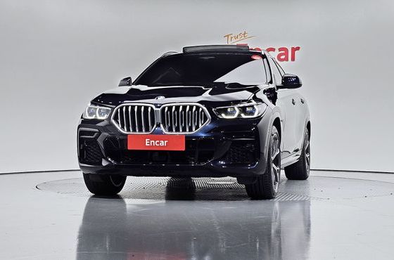 BMW X6 xDrive40i M Sport — пробег 27 571 км — фото 3 из 5