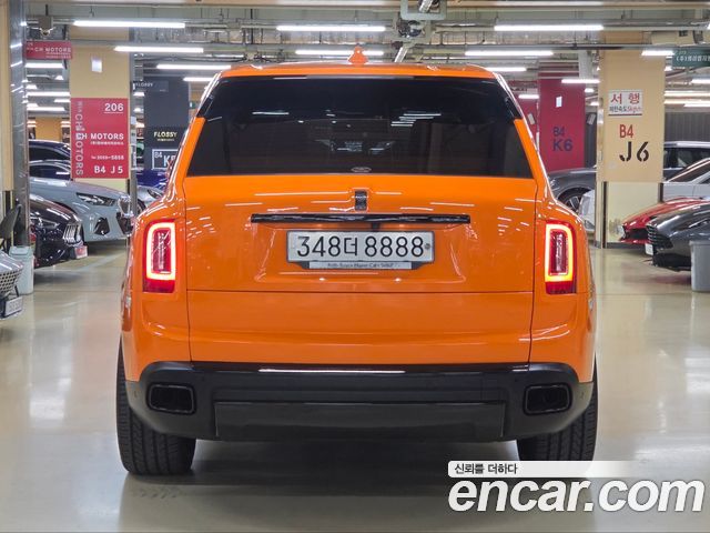 Rolls-Royce Cullinan 6.7 V12 — пробег 73 000 км — фото 4 из 5