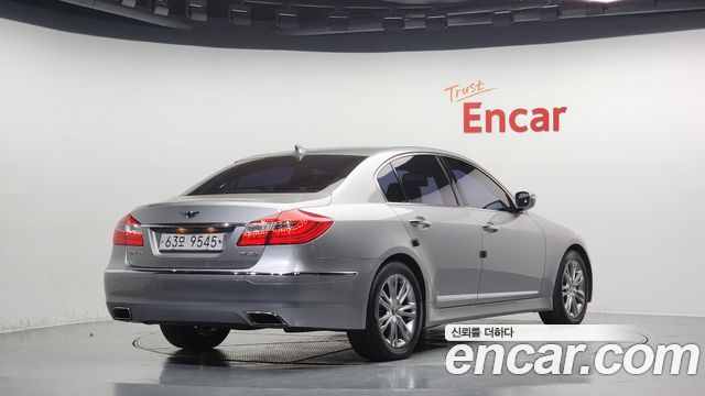 Hyundai Genesis из Кореи Encar