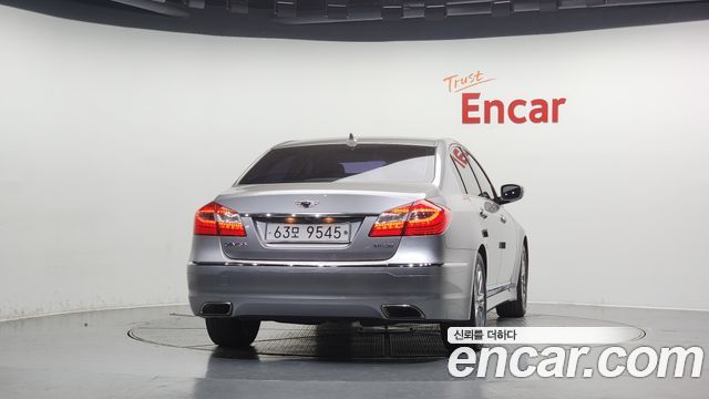 Hyundai Genesis из Кореи Encar