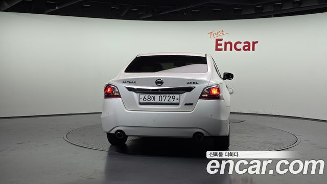 Nissan Altima из Кореи Encar