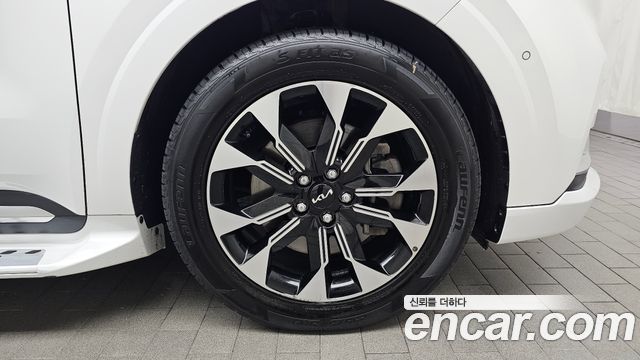 Kia Carnival 7-Seater Hi-Limousine Signature — пробег 58 511 км — фото 5 из 5