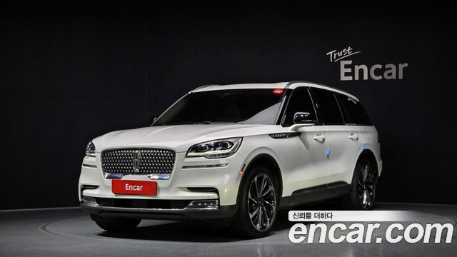 Lincoln Aviator 3.0 Reserve  AWD — пробег 25 540 км — фото 1 из 5