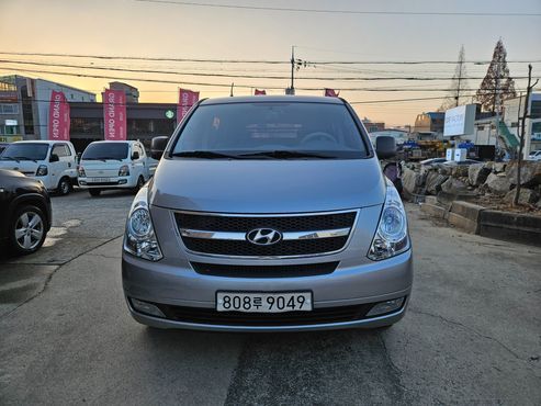 Hyundai Starex 5-Seater VAN CVX Luxury — пробег 186 000 км — фото 1 из 5