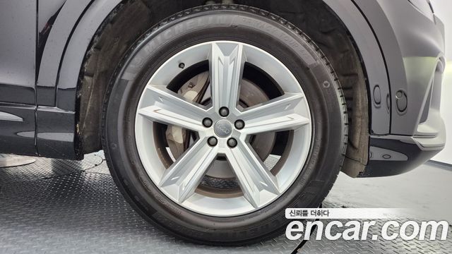 Audi Q8 из Кореи Encar