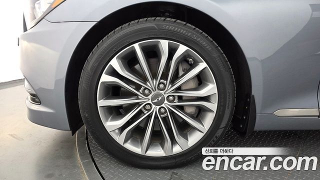Hyundai Genesis из Кореи Encar