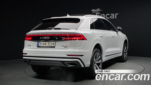 Audi Q8 50 TDI Quattro Premium — пробег 69 698 км — фото 2 из 5