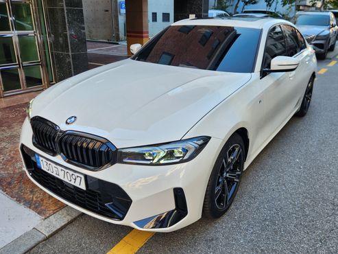 BMW 3-Series 320i M Sport — пробег 900 км — фото 2 из 5