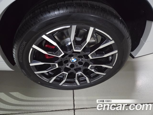 BMW X5 xDrive 50e M Sport — пробег 1 300 км — фото 5 из 5