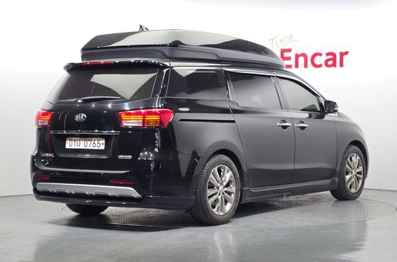 Kia Carnival 9-seater Hi-Limousine Prestige — пробег 140 551 км — фото 2 из 5
