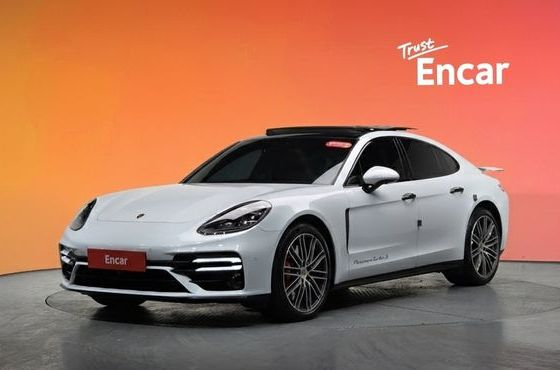 Porsche Panamera 4.0 Turbo — пробег 19 826 км — фото 1 из 5