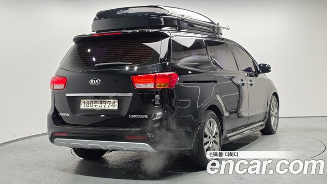 Kia Carnival Gasoline 7-seater Limousine President — пробег 120 539 км — фото 2 из 5