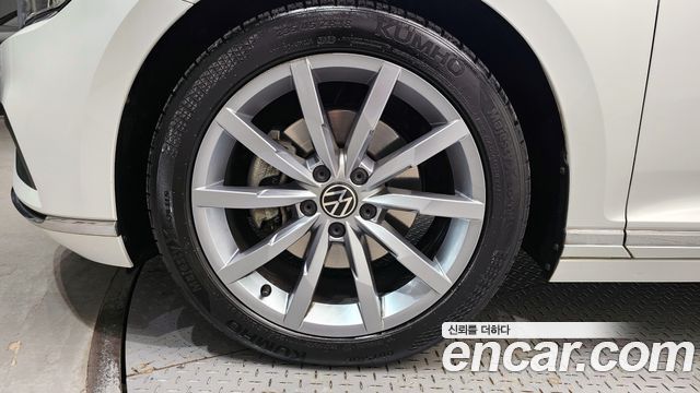 Volkswagen Passat из Кореи Encar