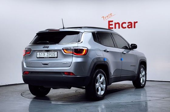 Jeep Compass 2.4 Longitude AWD — пробег 56 095 км — фото 2 из 5
