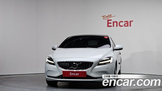 Volvo V40 из Кореи Encar