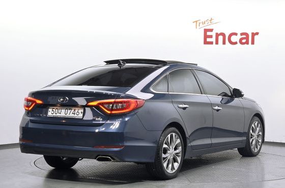 Hyundai Sonata 1.7 Diesel Smart Special — пробег 174 911 км — фото 2 из 5
