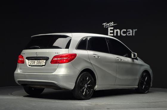 Mercedes-Benz B-Class B200 CDI Blue efficiency — пробег 168 684 км — фото 2 из 5