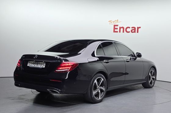 Mercedes-Benz E-Class E250 Avantgarde — пробег 72 151 км — фото 2 из 5