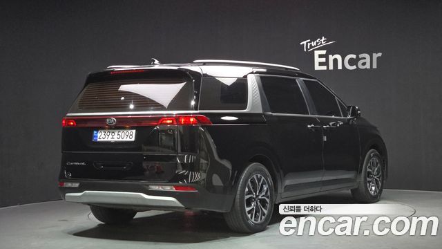 Kia Carnival Diesel 9-Seater Prestige — пробег 103 005 км — фото 2 из 5