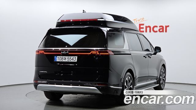 Kia Carnival 7-Seater Hi-Limousine Signature — пробег 82 561 км — фото 2 из 5