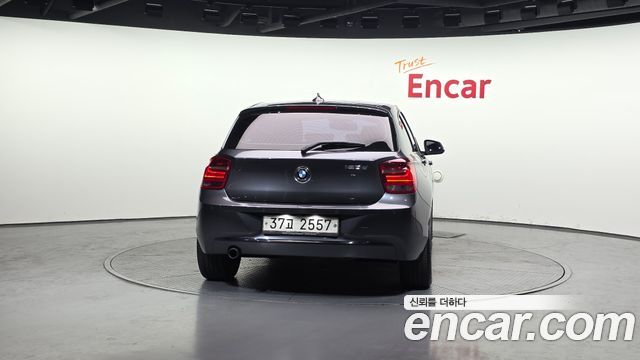 BMW 1-Series 120d Sport Pack1 5Dr — пробег 136 356 км — фото 4 из 5