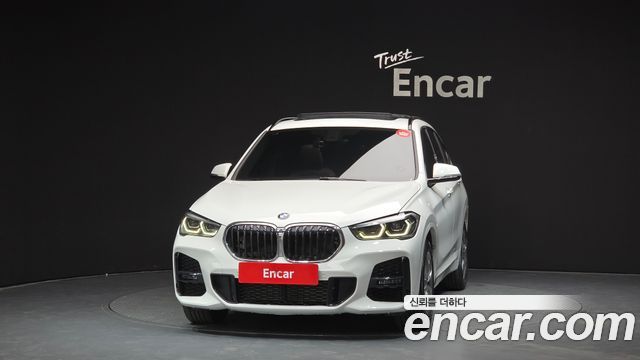 BMW X1 xDrive 20i M Sport — пробег 63 368 км — фото 3 из 5