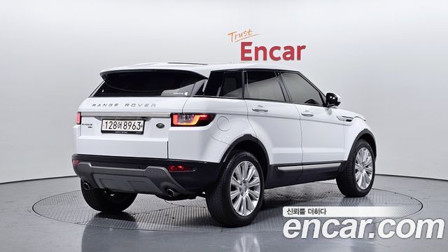 Land Rover Range Rover Evoque 2.0 TD4 HSE — пробег 84 221 км — фото 2 из 5