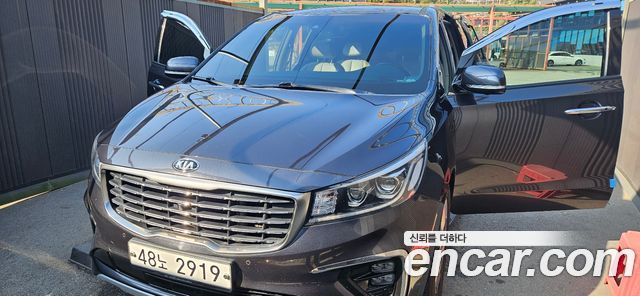 Kia Carnival из Кореи Encar